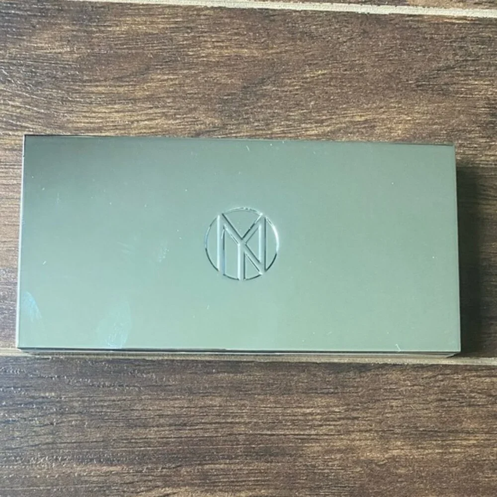 Il Makiage Color BOne Sizes Master Palette Treat Yo Self NEW - Picture 7 of 8